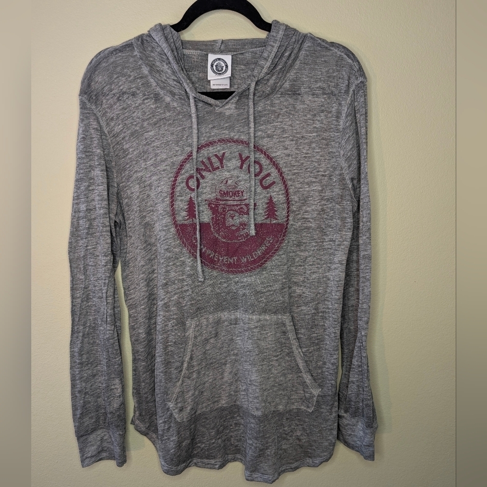 Official Licensee Cooperative Forestsfire Prevention Program Grey Sweater Size L